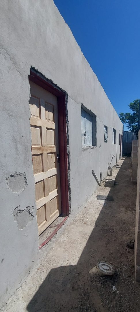 5 Bedroom Property for Sale in Palm Park Western Cape